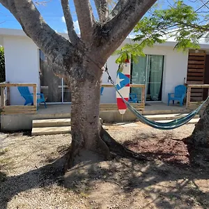 https://las-olas-beach-apartments.comcaribbean.com