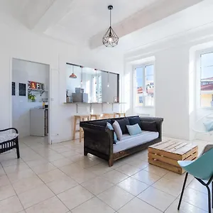  Apartment Bright Old Town